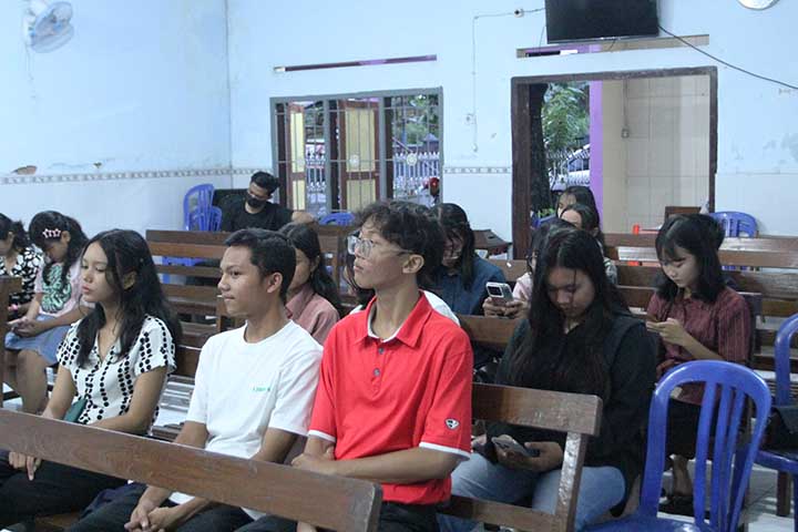 gallery kegiatan, Ibadah Valentine 2025, Komisi Pemuda & Remaja, gereja kristen jawa, gkj, gkj baki, gereja kristen jawa baki, baki, sukoharjo, gkj klasis sukoharjo, klasis sukoharjo, klasis, sinode gkj, sinode 
